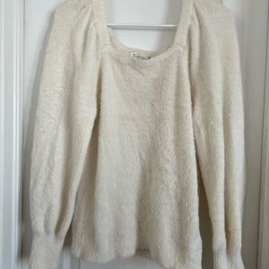 89th & Madison Cream V-Neck Sweater